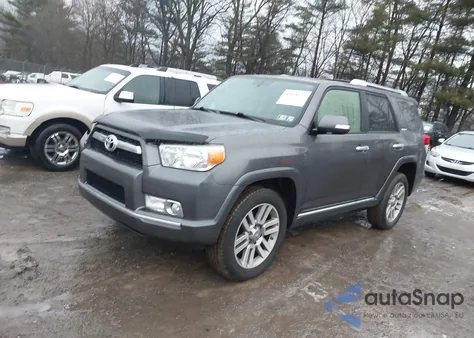 2013 Toyota 4Runner Limited z USA, uszkodzony, nr VIN JTEBU5JR3D5140250